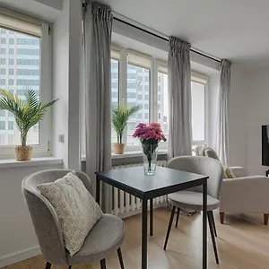 Urban Oasis Private With Palace Of Culture View Warszawa